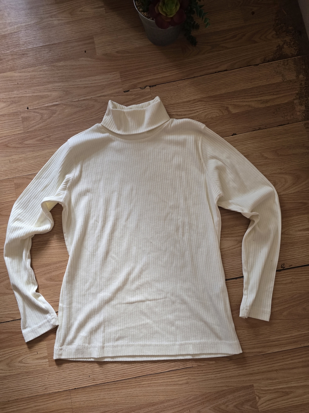 Lizsport basic long-sleeve cotton sweater, cream-colored, high neck, size M